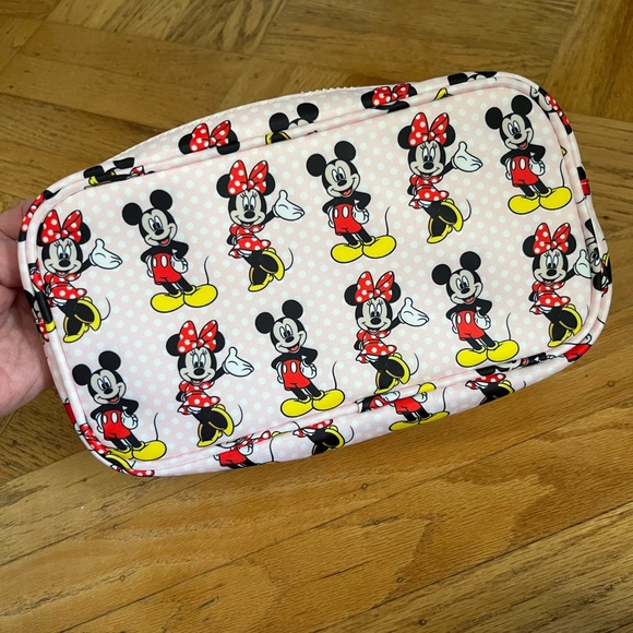 Brand New Stoney Clover Lane Disney’s Minnie and Mickey Cosmetic Bag - Picture 4 of 16
